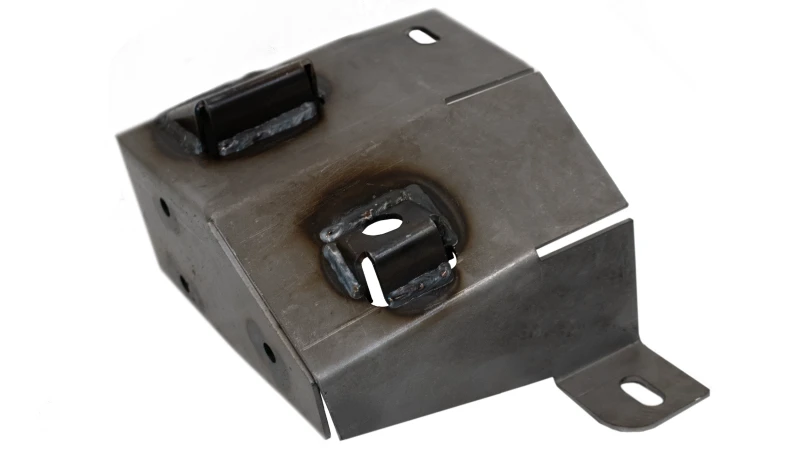 Rust Buster für 2000-2006 Toyota Tundra Left Rear Frame Shock Mount