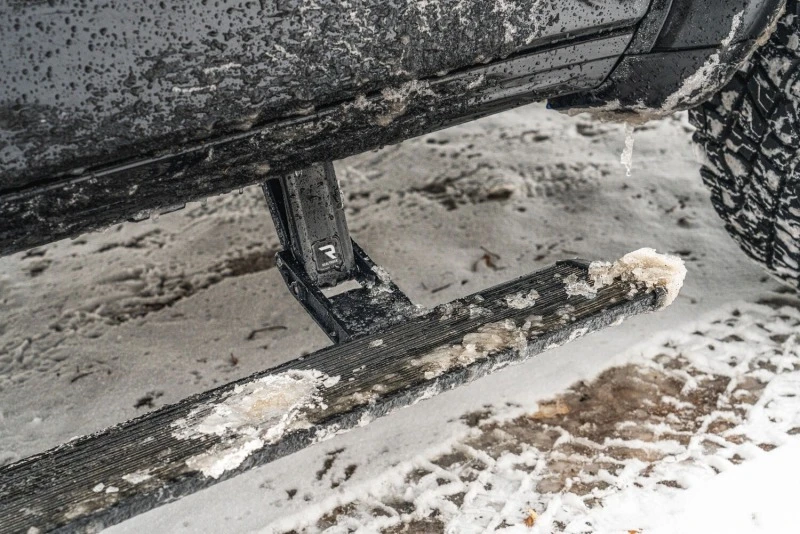 AMP Research 19-22 Ram 1500 Crew Cab PowerStep Xtreme - Black (Incl OEM Style Illumination)