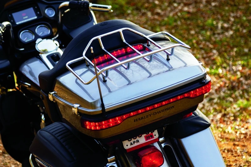 Kuryakyn Tour-Pak Lid Light Black