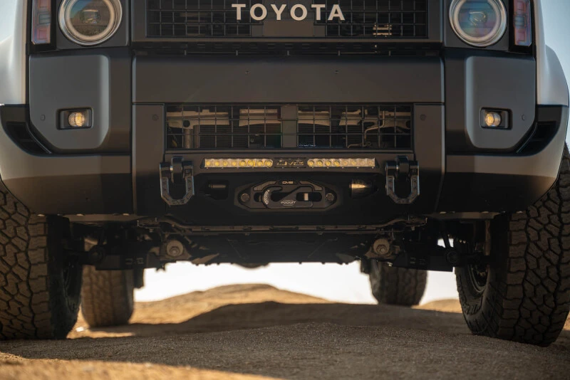 DV8 Offroad Front Unterfahrschutzblech für 2024+ Toyota Land Cruiser