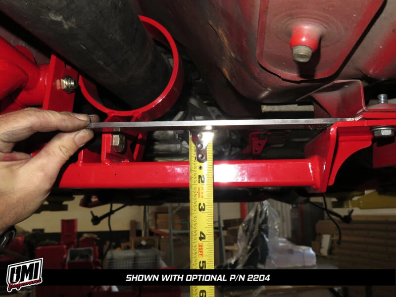 UMI Performance 93-02 GM F-Body Tunnel-Querträger-Halterung für Serien-Auspuff ohne Schleife