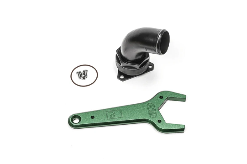 Radium Engineering FCST-X 3-Bolt Remote-Montage-Füllhals - 24AN Ellbogen - 1,5 Zoll Barb