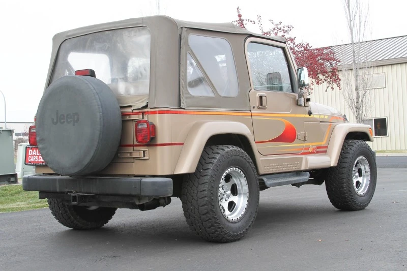 Flowmaster 97-99 Wrangler TJ 2.5L/4.0L FlowFX Cat-Back Exhaust System