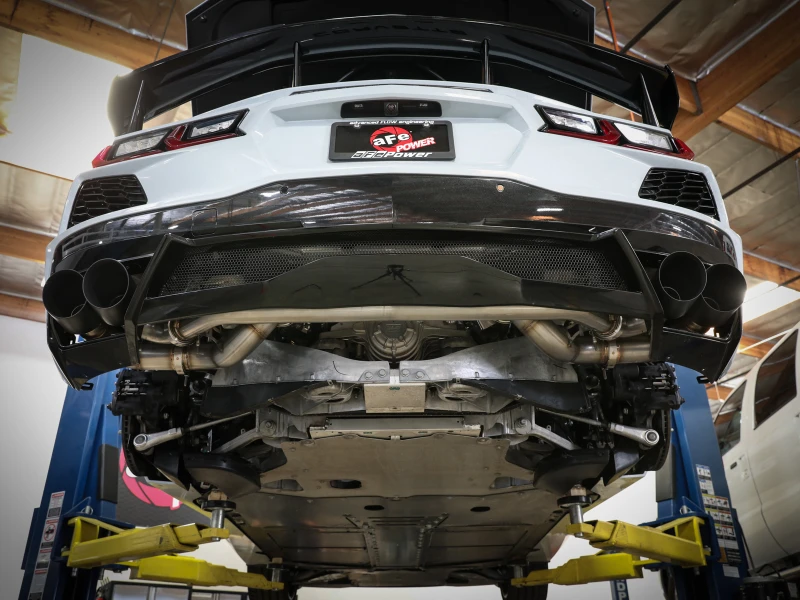 AFe MACH Force-Xp 304 Edelstahl Cat-Back Auspuff Carbon 2020 Chevrolet Corvette C8