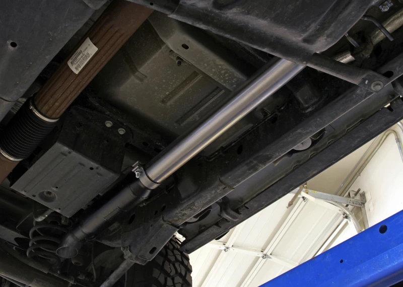 Flowmaster 07-18 Wrangler JK 3.6L/3.8L Outlaw Extreme Cat-Back Exhaust System