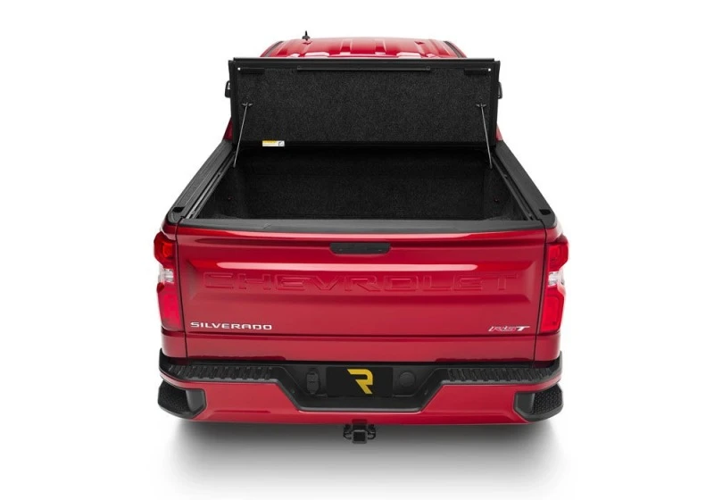 UnderCover 09-18 Dodge Ram 68.4in Fusion Bed Cover - Brilliant Black