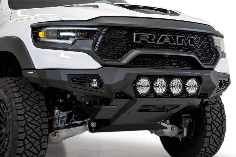 Addictive Desert Designs Bomber Front Bumper für 2021–2023 Dodge RAM 1500 TRX (Rigid)