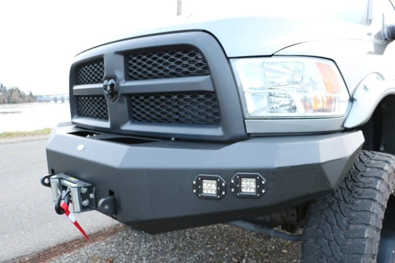 DV8 Offroad Frontstoßstange für 2010–2014 Dodge Ram 2500/3500