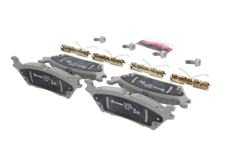 Brembo OE Hinterer PRIME Keramikbremsbelag für 2023 Ford Expedition/21-22 F-150