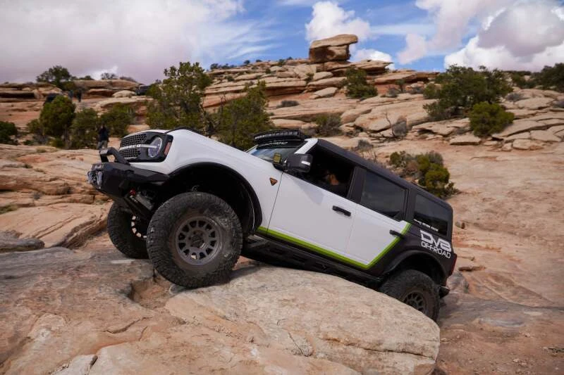 DV8 Offroad FS-15 4-Door Rock Sliders V2 für 2021+ Ford Bronco (exkl. 2-Door/Raptor)