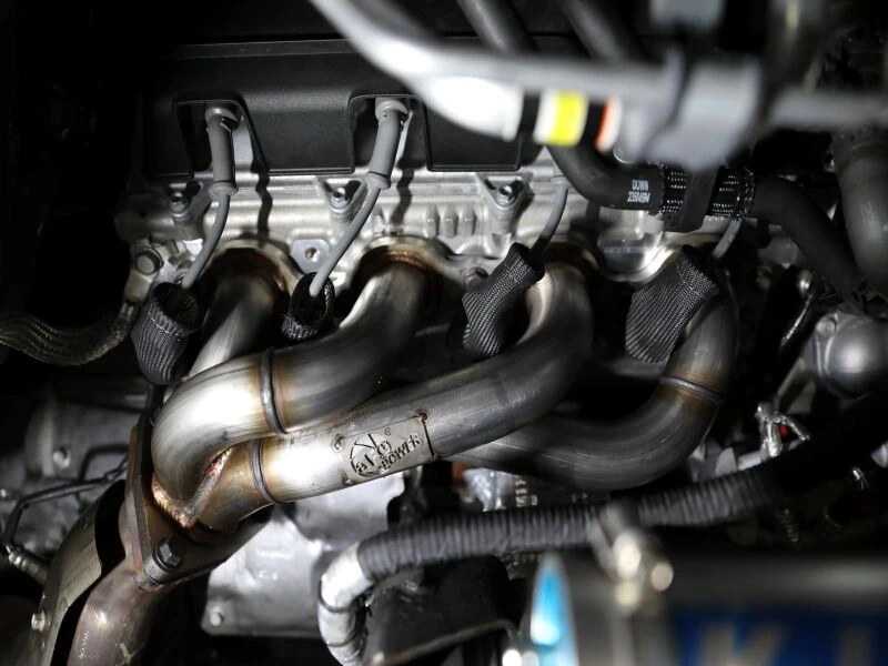 aFe Twisted 1-3/4 Zoll 304SS Shorty Header 20-23 GM 2500/3500HD 6.6L V8
