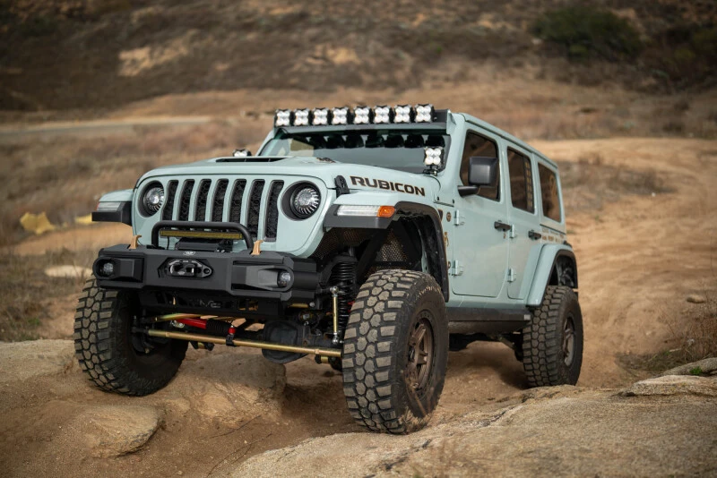 DV8 Offroad OE Plus Front Bumper für 2018–2025 Jeep Wrangler JL und 2020–2025 Jeep Gladiator JT
