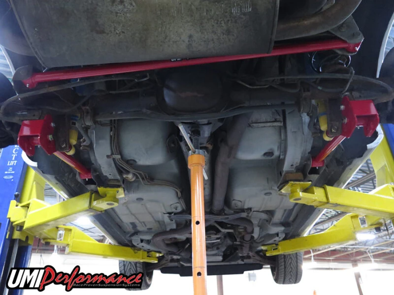 UMI Performance 82-02 GM F-Body Rohrformige, nicht einstellbare Panhard-Stange