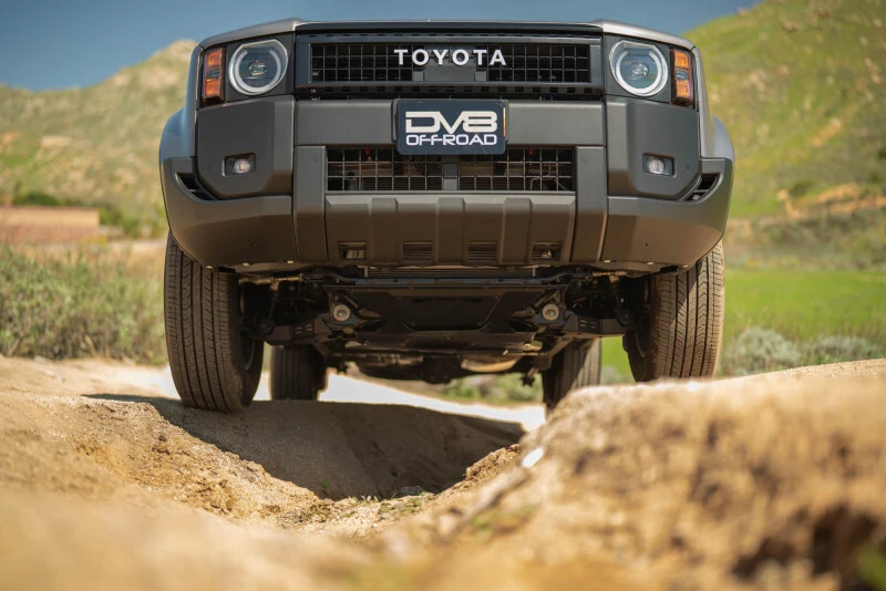 DV8 Offroad Front Unterfahrschutzblech für 2024+ Toyota Land Cruiser