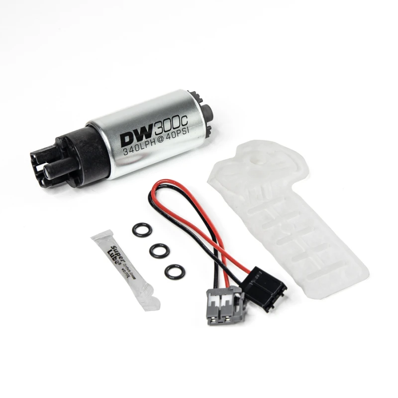 DeatschWerks 2016+ Infinity Q50 340lph Kompakt-Benzinpumpe ohne Clips mit 9-1061 Installationskit