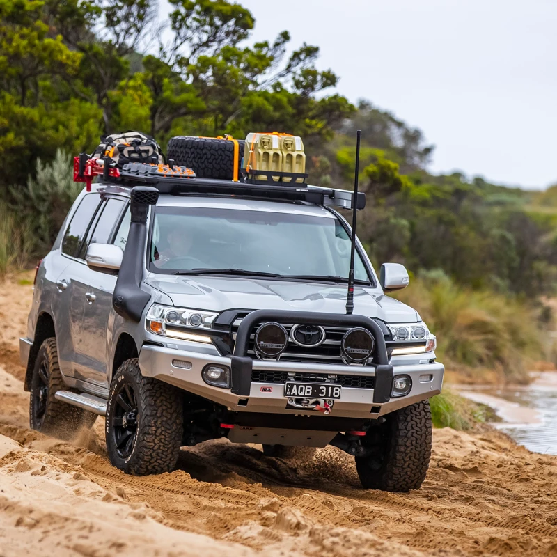 ARB BASE Rack Kit 61 Zoll x 51 Zoll mit Montage-Kit und Deflektor