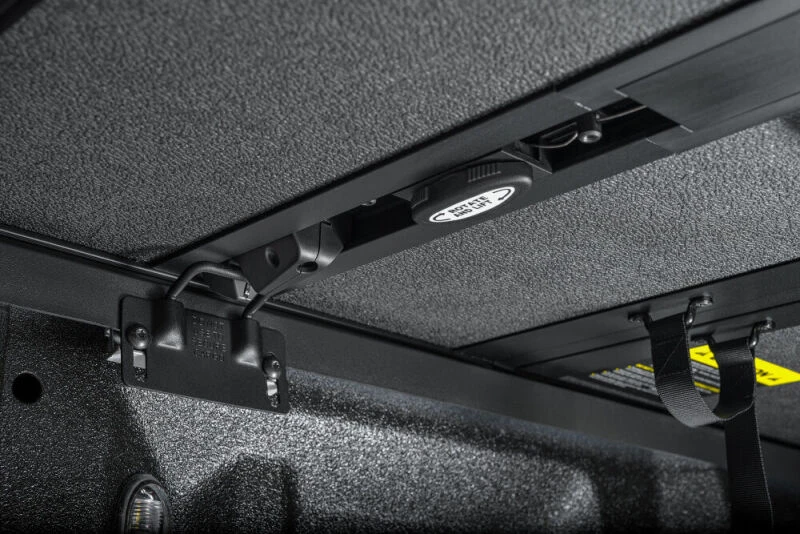 Extang 21-23 Ford F-150 (6ft. 7in. Bed) Solid Fold ALX