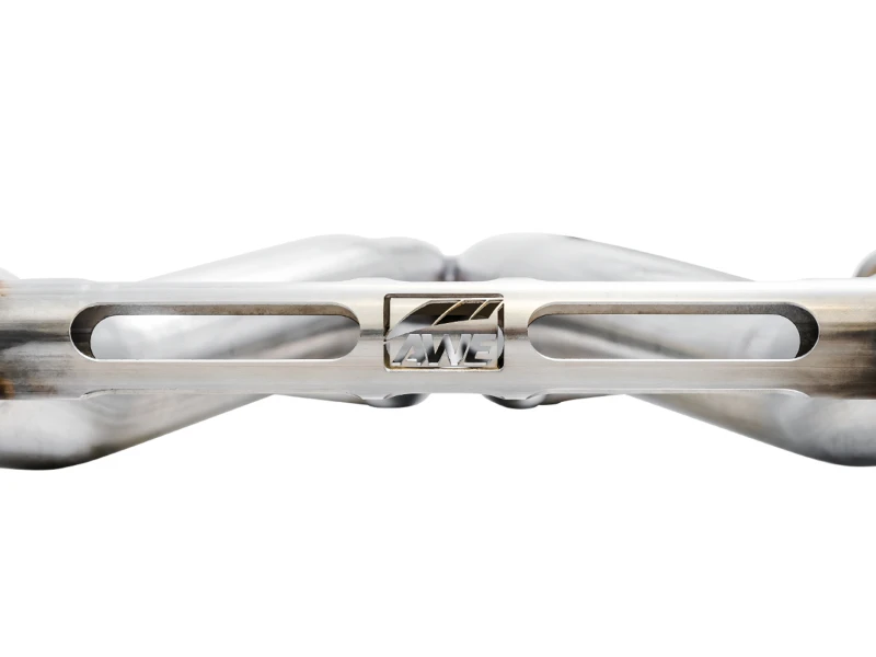 AWE Tuning 16-19 Chevy Camaro SS Res Cat-Back Auspuff -Touring Edition (Quad Chrom Silber Spitzen)
