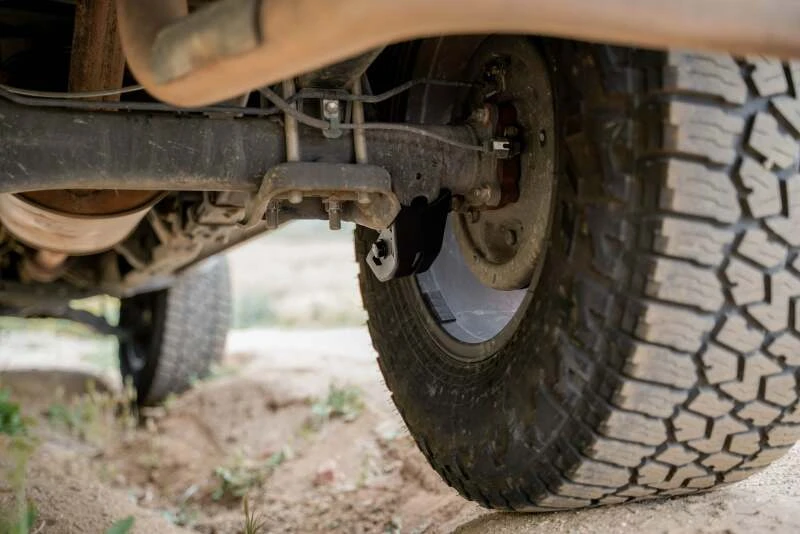 DV8 Offroad Hintere Stoßdämpfer-Unterfahrschutzbleche für 2016–2023 Toyota Tacoma