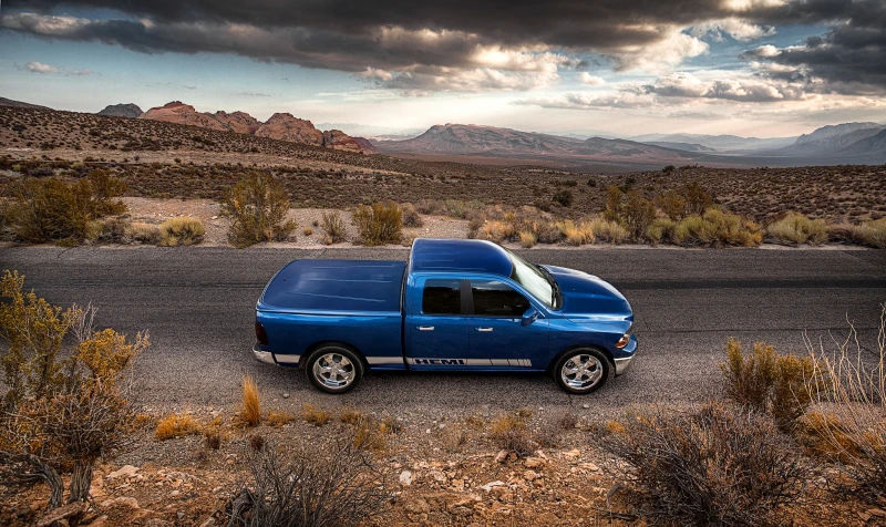 UnderCover LUX Tonneau Cover für 2012–2018 Ram 1500 / 2010–2021 Ram 2500 / 3500