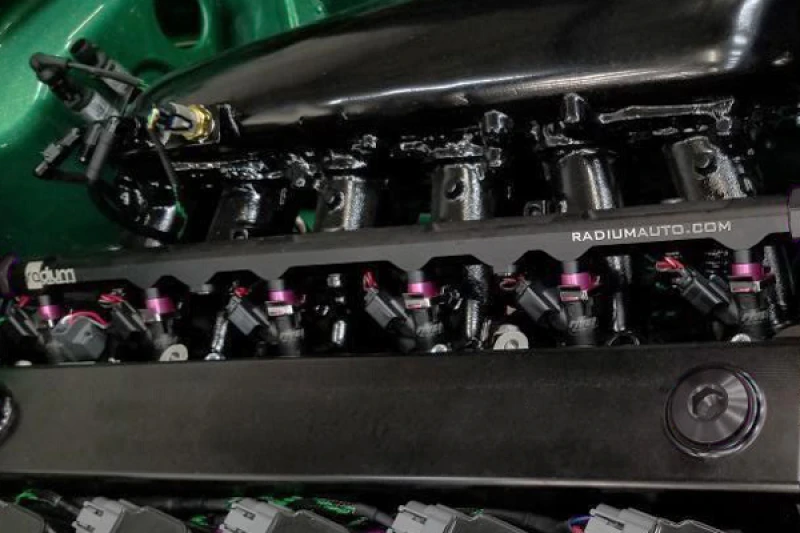 Radium Engineering Toyota 2JZ-GE Kraftstoffrail