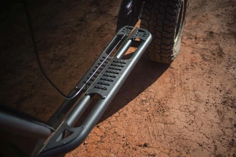 DV8 Offroad Seiten-Trittbretter für 2007–2018 Jeep Wrangler JK 2-Türer