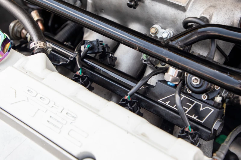 AEM 94-01 Integra Schwarze Kraftstoffleitung