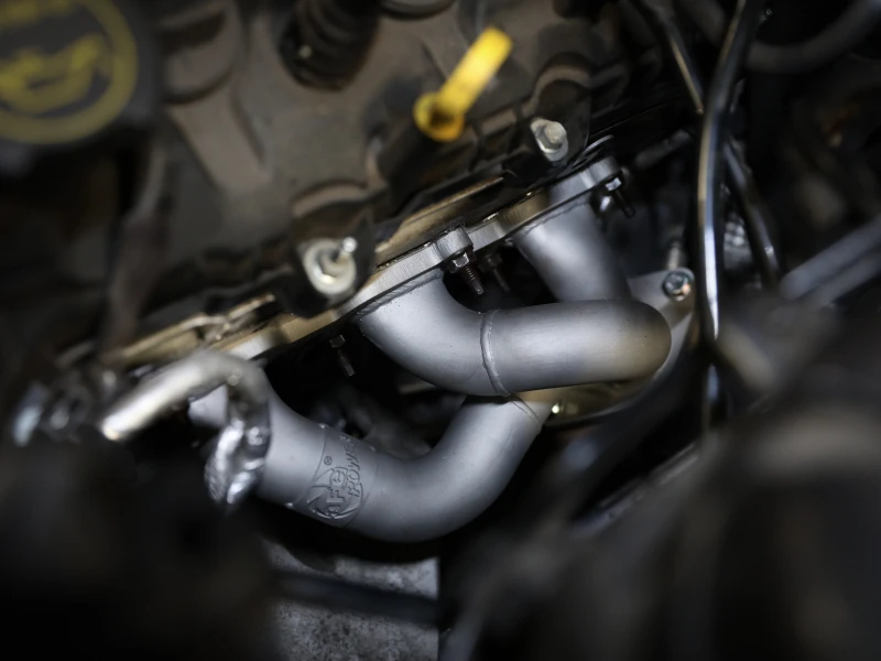 aFe Twisted Steel Shorty Header 11-17 Ford Mustang V6-3.7L - Titanoberfläche