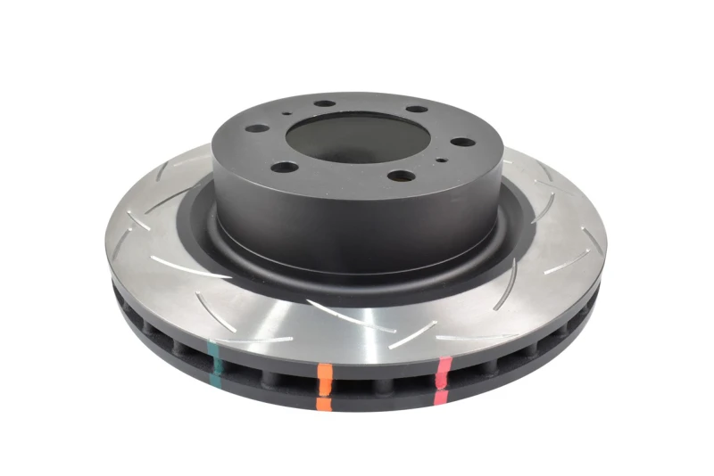 DBA 2022+ Toyota Landcruiser (J300/J310) 4000 Serie Gelochte Vordere Bremsscheibe (nur für 17-Zoll-Räder)