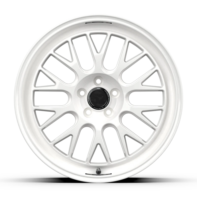 fifteen52 Holeshot RSR 19x9.5 5x114.3 38mm ET 73.1mm Center Bore Rally White