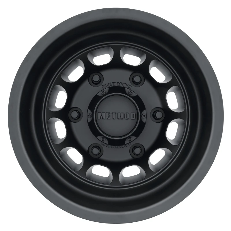 Method MR901 - Hinterer 16x5.5 -138mm Offset 6x205 161.04mm CB Matte Black Felge