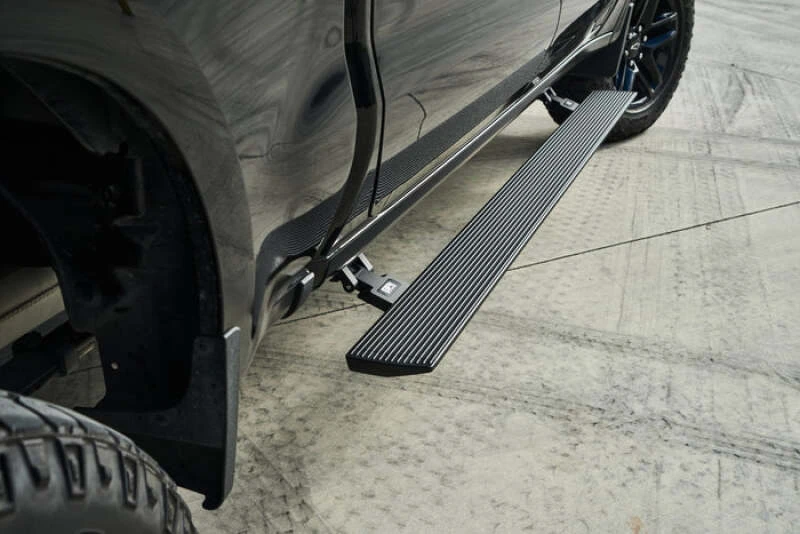 Body Armor 4x4 E-Power Board Steps für 15-24 Ford F-150 Crew Cab (Excl. Raptor)
