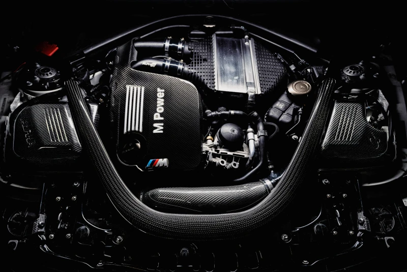 AMS Performance 15-18 BMW M3 / 15-20 BMW M4 mit S55 3.0L Turbo-Motor Carbon Fiber Einlass