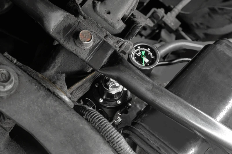 Radium Engineering 99-05 Mazda MX-5 RA-Serie Kraftstoffdruckregler-Kit