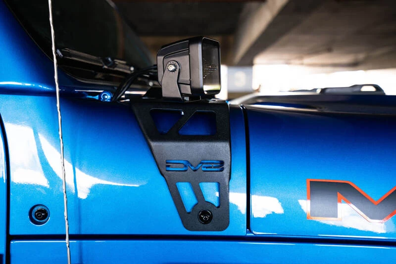 DV8 Offroad Dual Pod Light Mounts für Jeep JL 392 & Jeep JT Mojave Edition