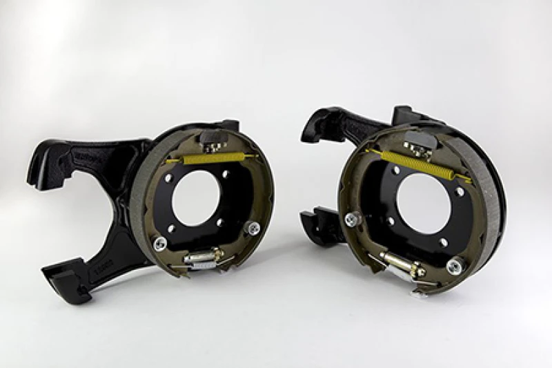 Wilwood Caliper Bracket Kit - 12 Bolt Chevy 1PC 12.19x.81 Rotor (Disc/Drum D154)