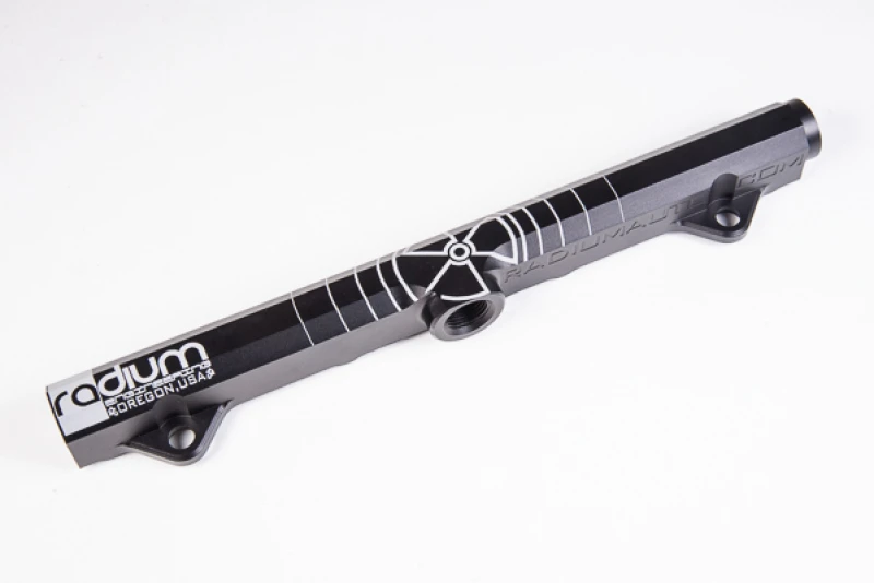 Radium Engineering Kraftstoffrail-Kit für Mitsubishi Evo 8-9