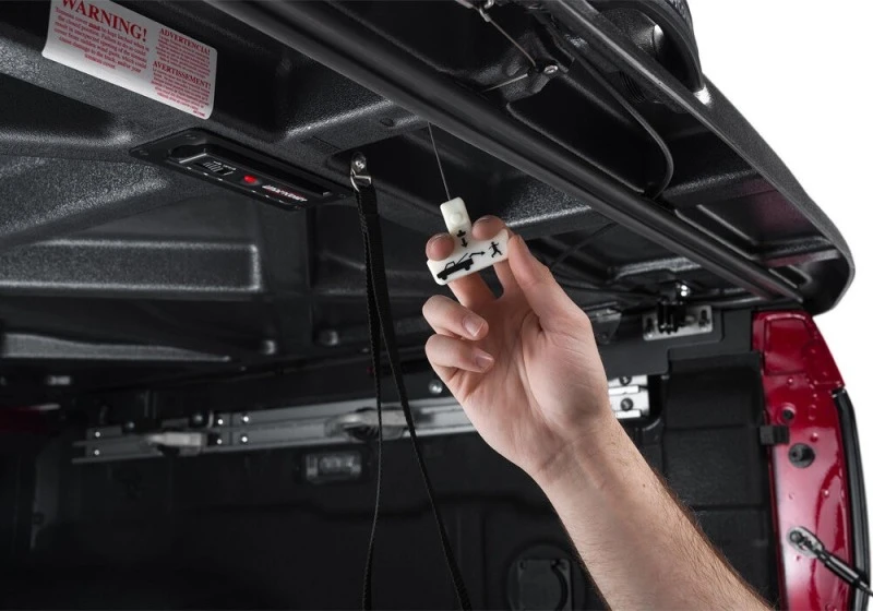 UnderCover Elite Tonneau-Abdeckung für 2022-2025 Nissan Frontier 5ft Ladefläche