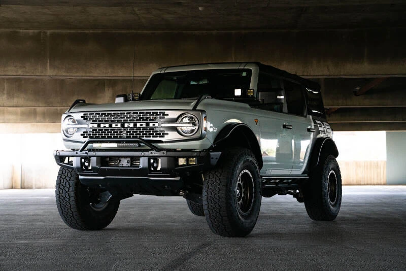 DV8 Offroad Factory Modular Bumper Bull Bar für 2021-2022 Ford Bronco