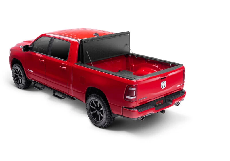 Extang Xceed fest faltbare Tonneau-Abdeckung für 2019–2023 Dodge Ram (New Body Style, 5ft 7in)