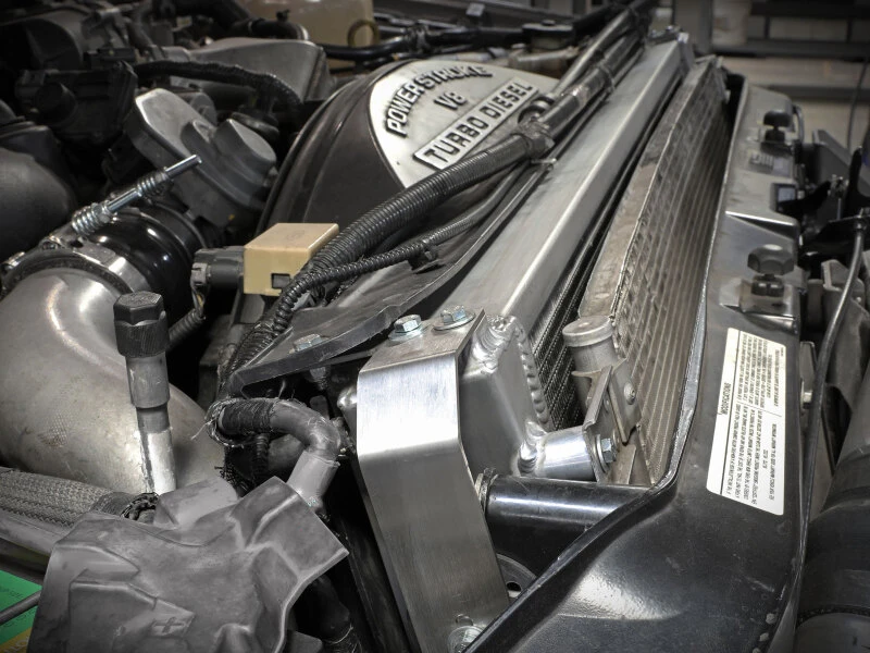 aFe BladeRunner Street Series Alu-Radiator 08-10 Ford Diesel-LKW 6,4 Liter