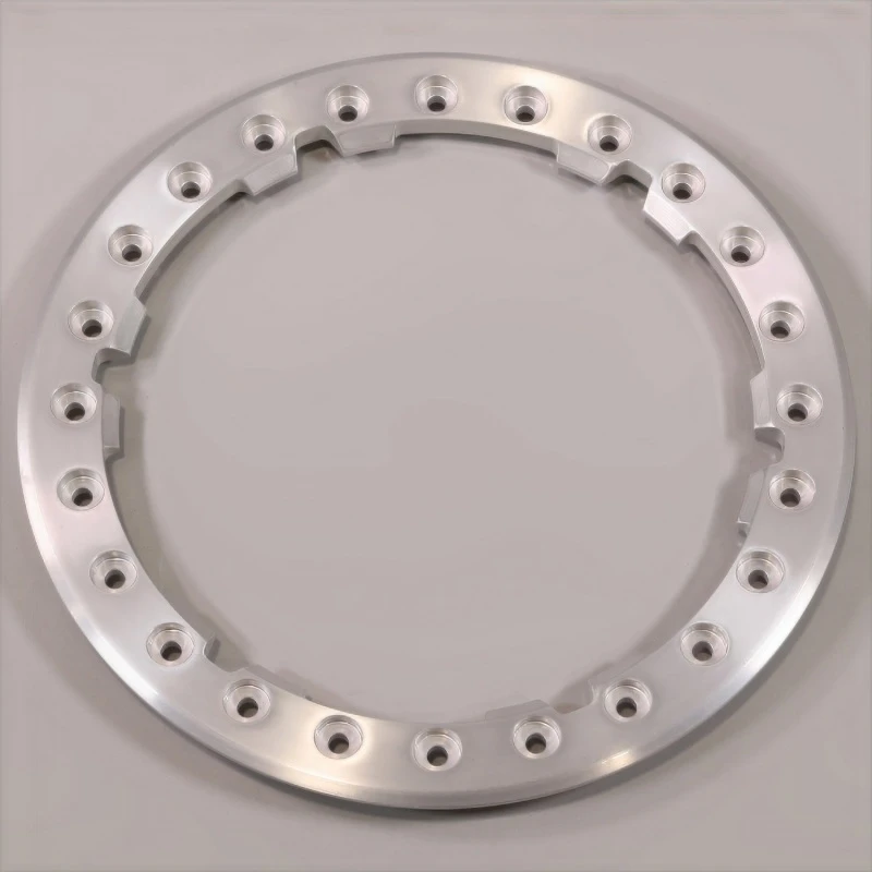 Ford Racing 2019 F-150 Raptor Bead Lock Ring Kit (Deutsch: Ford Racing 2019 F-150 Raptor Felgenring-Kit)