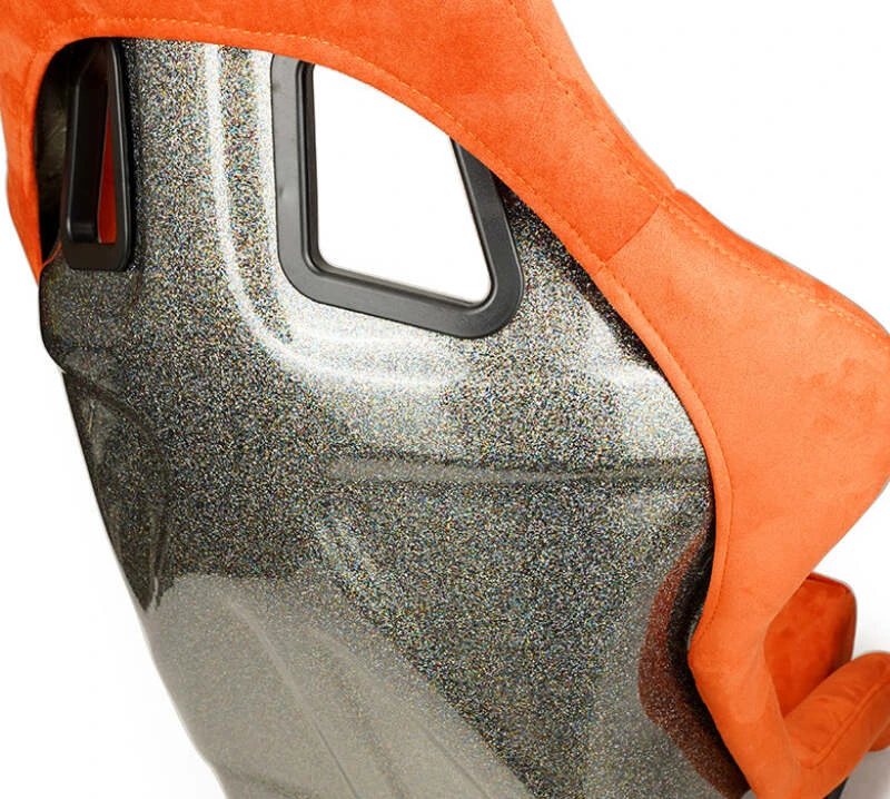 NRG FRP Bucket Seat ULTRA Edition mit grauem Pearlized Back und orangefarbenem Mikrofaser-Material – Large