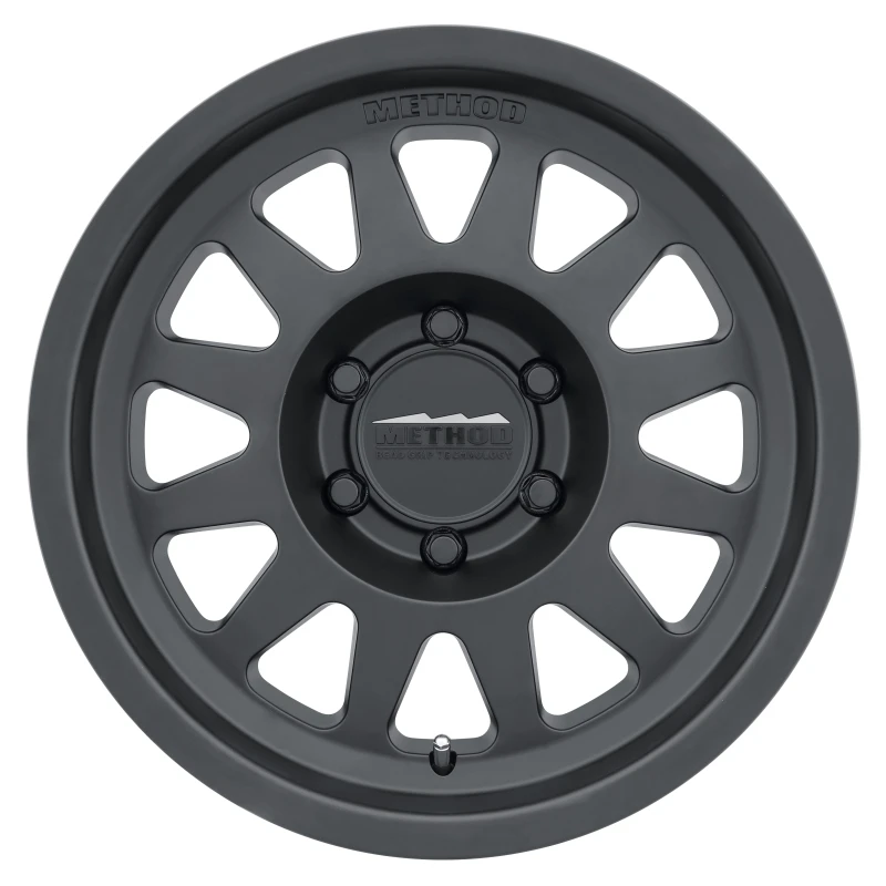 Method MR704 Matte Black Wheel