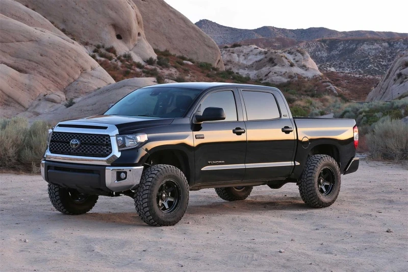 Fabtech 16-18 Toyota Tundra 2WD/4WD 4in Uniball Oberer Lenkerm-System - Komponenten-Box