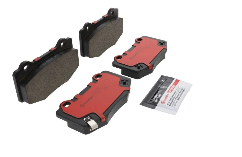 Brembo OE Ceramic Bremsbeläge für 2015–2022 Ford Mustang