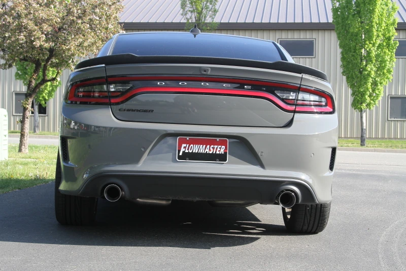 Flowmaster 17-23 Dodge Charger 5.7L Outlaw Exhaust System - Standard Tips
