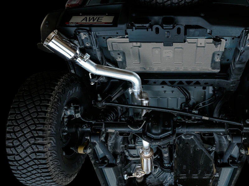 AWE Tuning 2021+ Ford Bronco 0FG Einzelnes Heckauspuffrohr mit Chrom-Silber-Spitze und Bash Guard