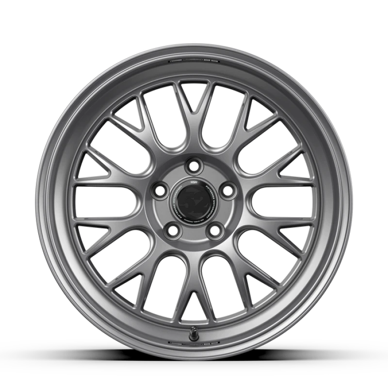fifteen52 Holeshot RSR 18x9.5 5x114.3 38mm ET 73.1mm Center Bore Matte Titanium