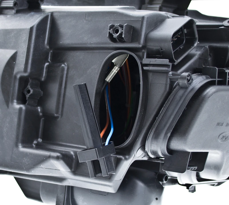 Hella 2006-2008 BMW 323i Bi-Xenon Scheinwerferbaugruppe
